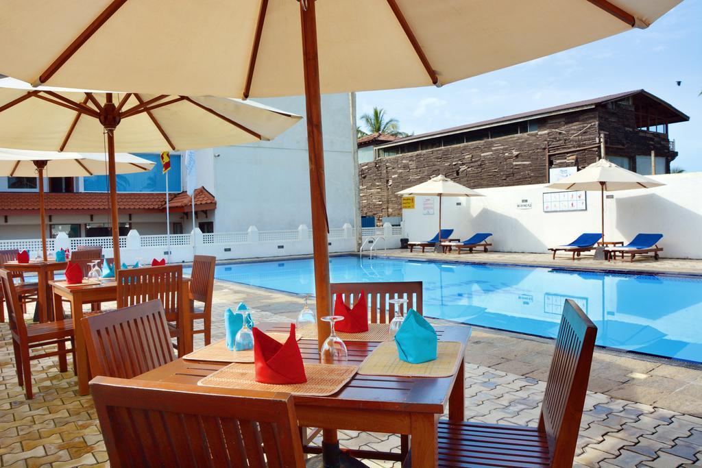 Mount Breeze Hotel Дехивала-Маунт-Лавиния Экстерьер фото