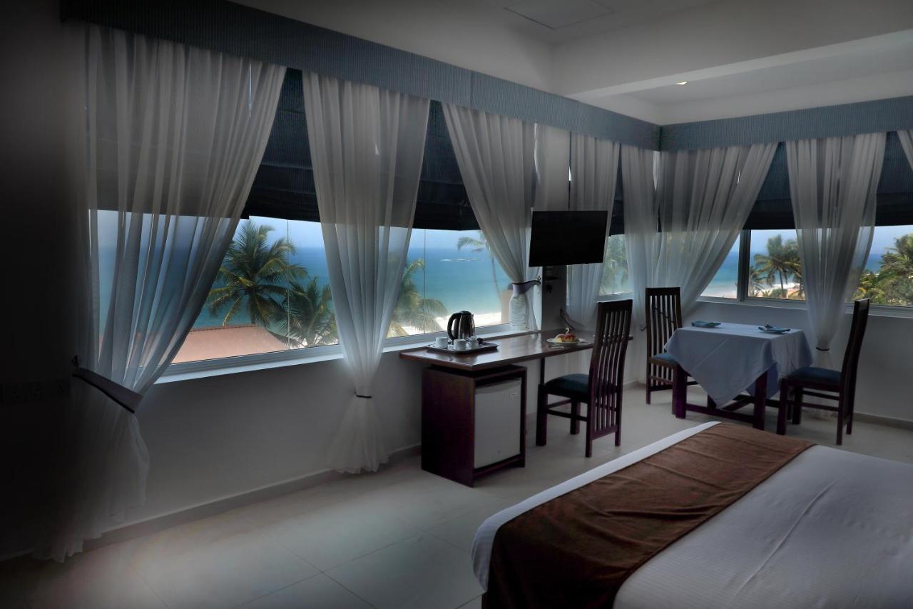 Mount Breeze Hotel Дехивала-Маунт-Лавиния Экстерьер фото